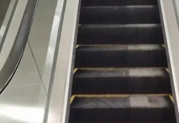 商場(chǎng)電扶梯的清潔保養(yǎng)有什么標(biāo)準(zhǔn)呢？要注意什么？